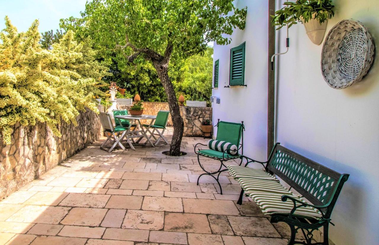 Trulli Fogliarella Landhaus Ostuni