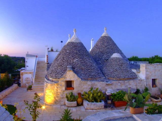 Trulli Fogliarella * Ostuni